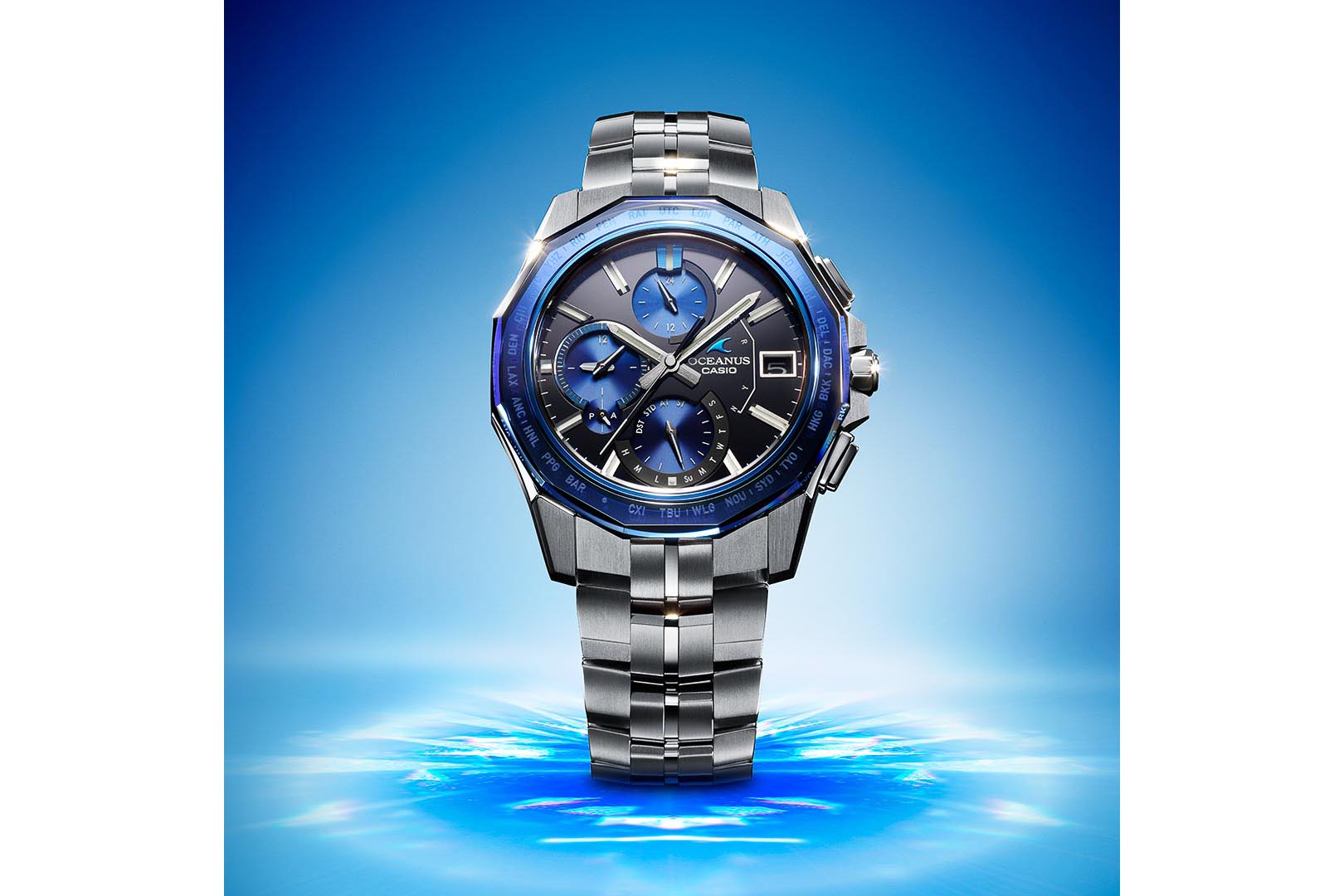 サファイアガラスベゼルで紺碧の海を表現「OCEANUS Manta」 - Impress