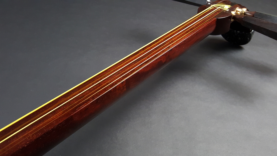 中古三味線】津軽紅木三味線（厳選品）【和楽器市場】