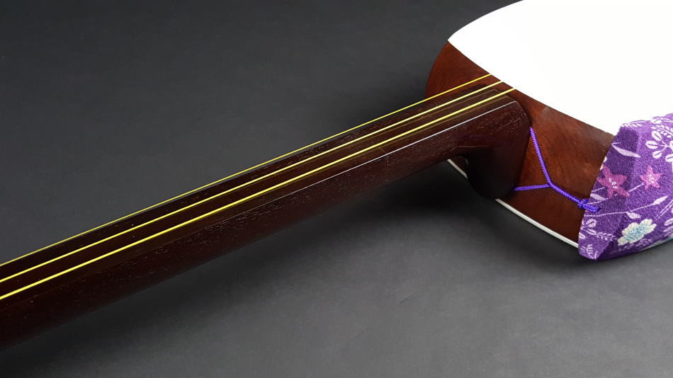 中古三味線】民謡紅木三味線・短棹（厳選品）【和楽器市場】