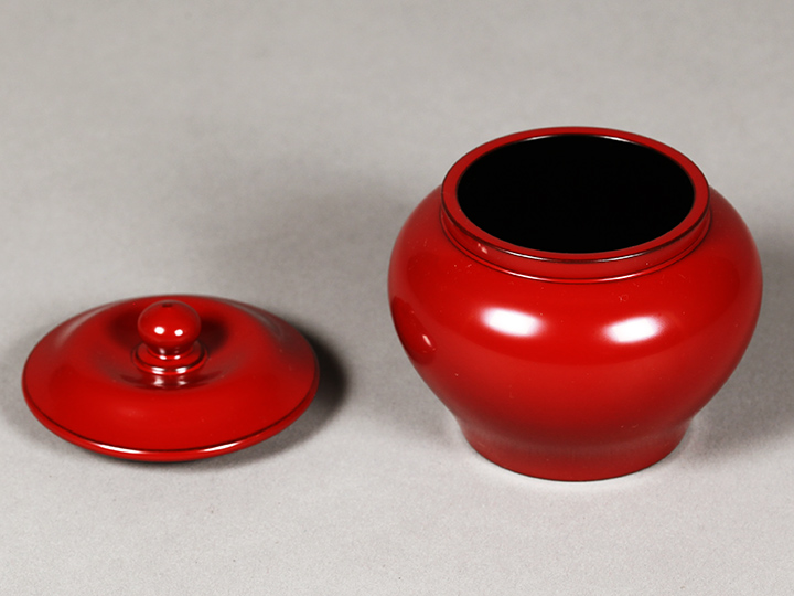 根来薬壺のご紹介 | 輪島塗の老舗 輪島屋善仁 | Wajimaya Zenni