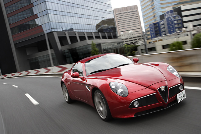 アルファ・ロメオ8Cコンペティツィオーネ（FR/6AT）【試乗記