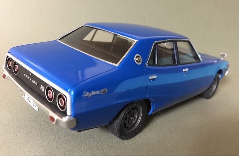 ケンメリ スカイライン2000GT-X 4ドア (アリイ 1/24) ＜カー