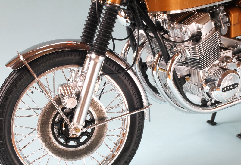 HondaドリームCB750 FOUR（タミヤ1/6）＞ オートバイプラモデル製作