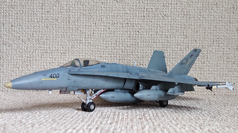 F/A-18C ホーネット (ハセガワ 1/72) ＞特集 世界の名機コレクション