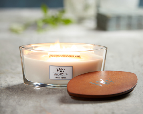 プレゼントにオススメ！「Wood Wick」アロマキャンドルのご紹介