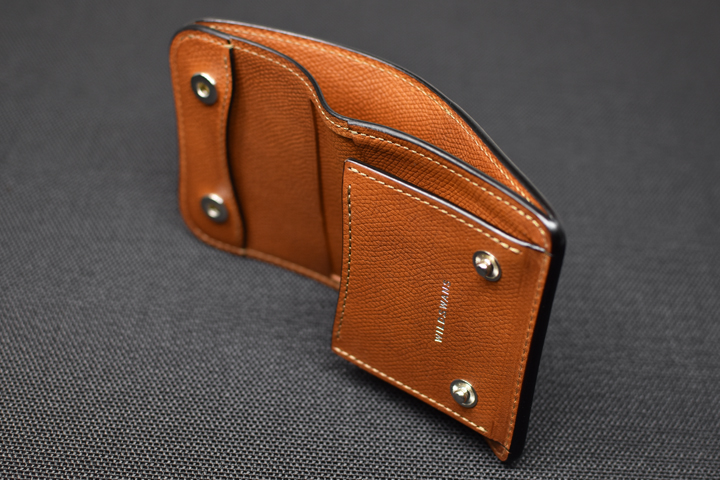 直営店限定・型押しミネルバリスシオ製革小物シリーズについてのお話