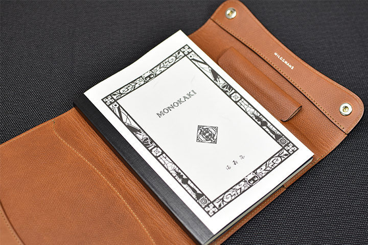 直営店限定・型押しミネルバリスシオ製革小物シリーズについてのお話