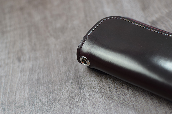 アイレット加工を施した2種類のTONGUE(タング）についてのお話