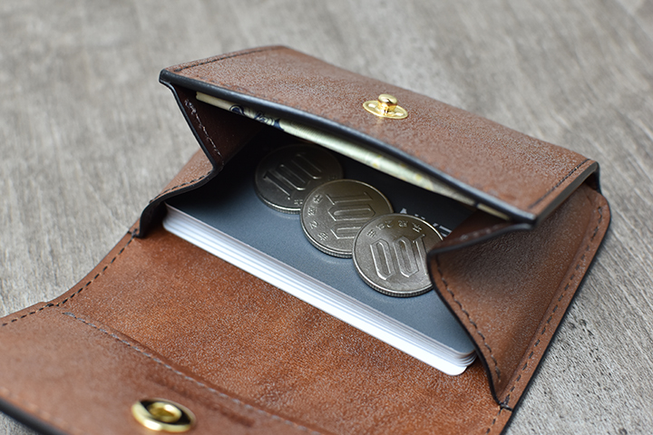 マルチカードケース・FULL GRAIN BRIDLE / ARTHUR（アーサー）について