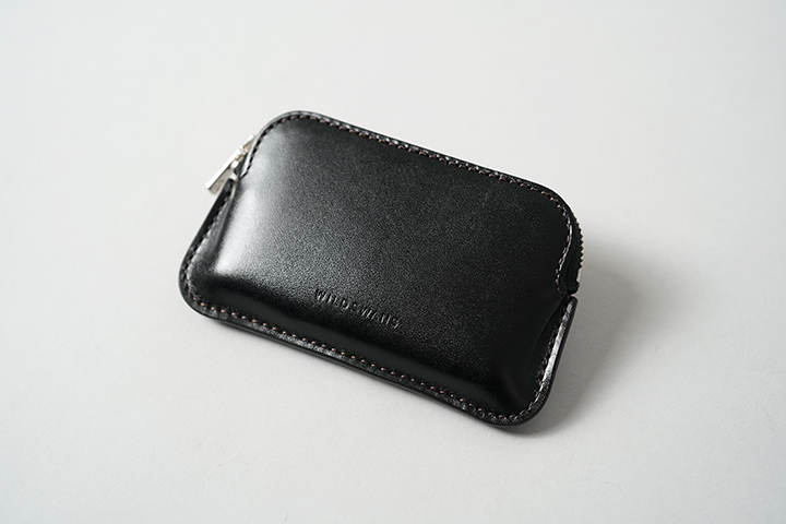 マイクロマルチケースのMINAS（ミナス）に新しいレザーバリエーション