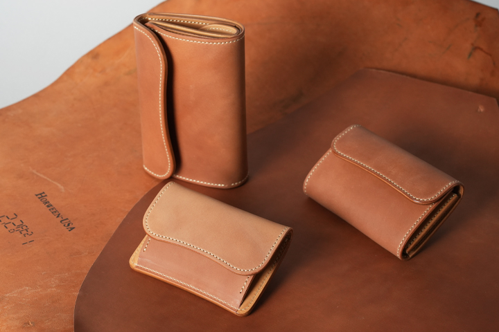 ありのままの革を育てる体験を シェルコードバン/ナチュラルアング