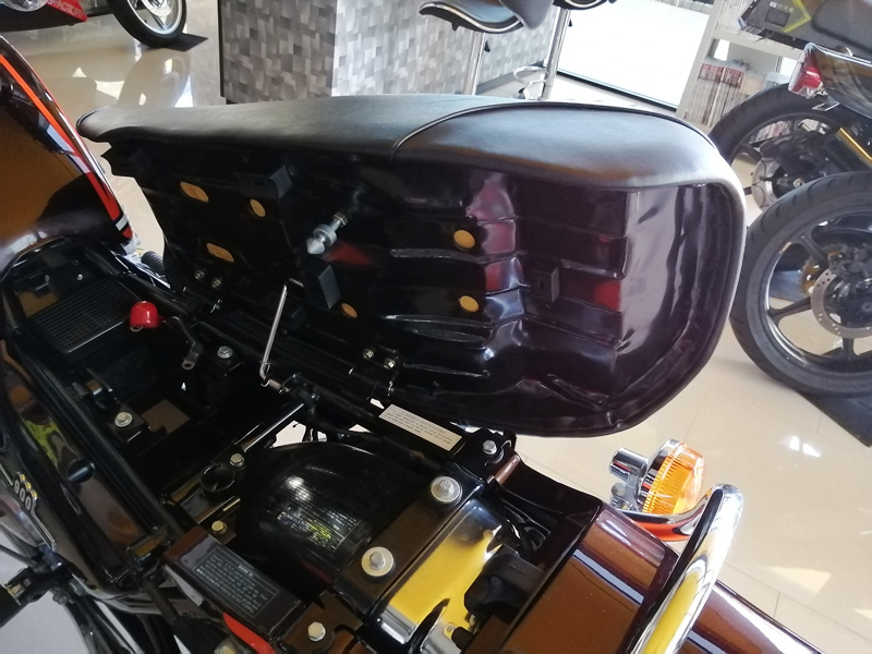 KAWASAKI Z1/Z2を形作る部位について【シート】 | 【PMC.Inc】株式会社