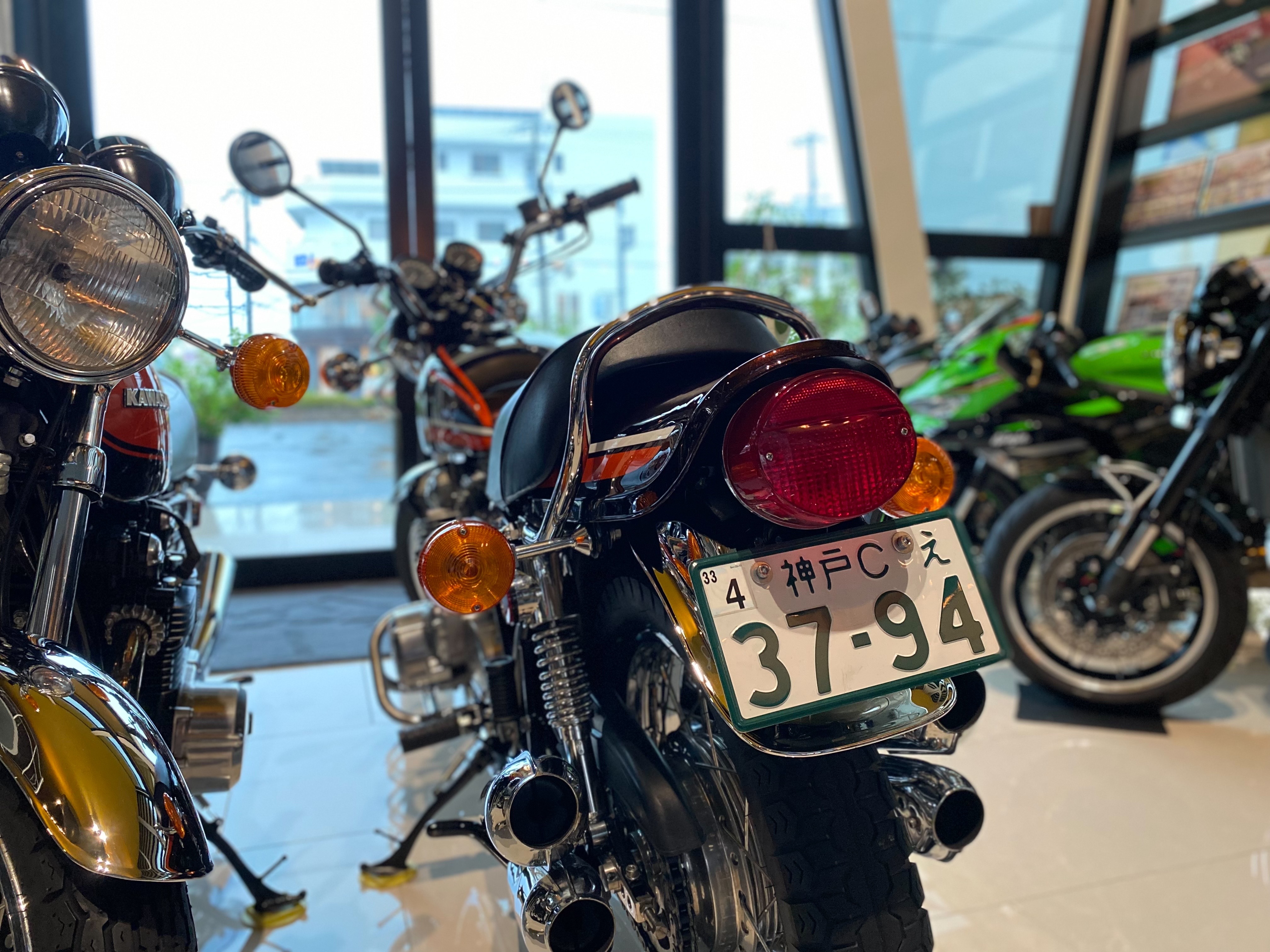 KAWASAKI Z1/Z2を形作る部位について【テールカウル/テールランプ