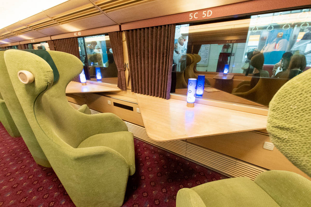 観光特急あをによしの座席や車内販売、料金や予約方法 | そうだ、旅行