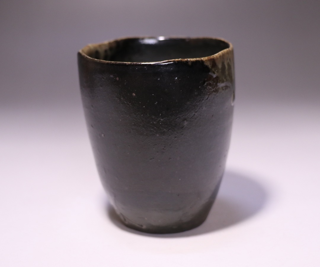 馬場隆志 作 「黒備前湯呑（左馬）」 ～備前焼専門卸小売店 川口陶楽苑～