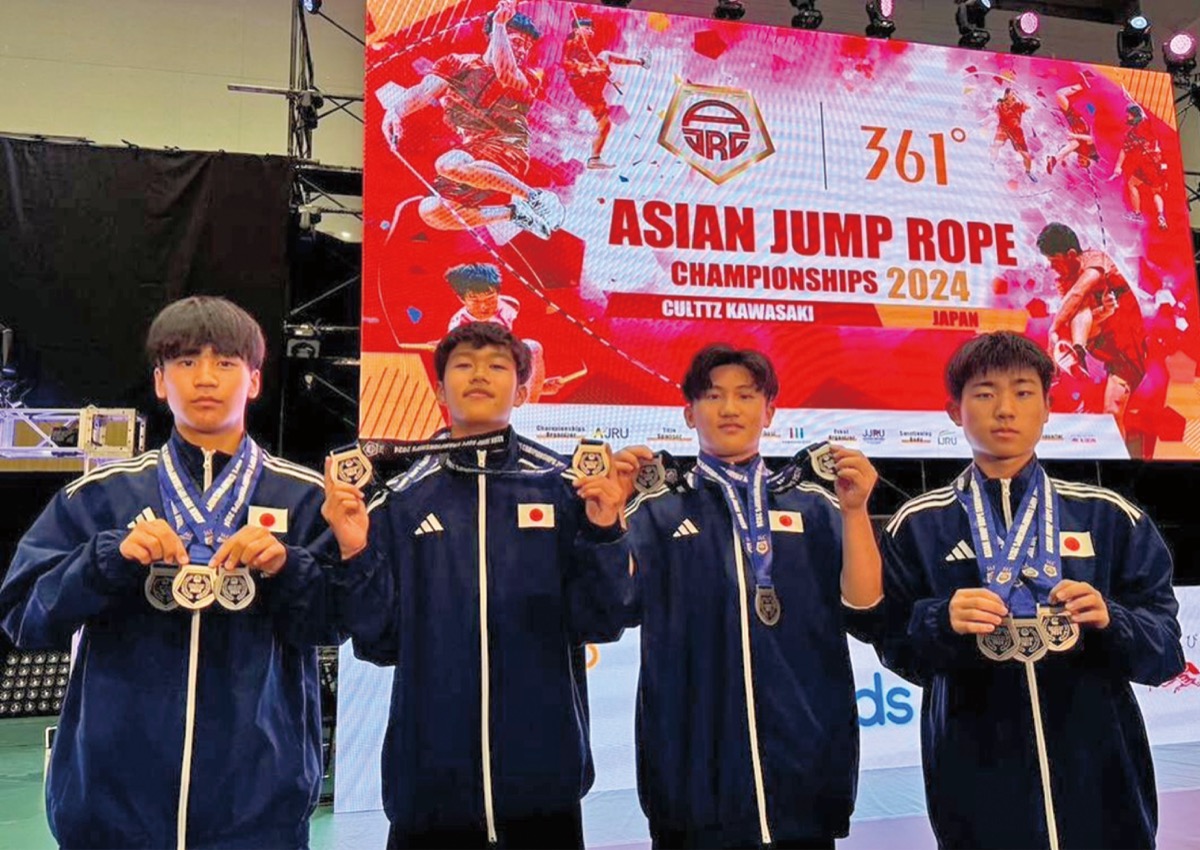 桑都ダブルダッチクラブ アジア大会で銀3つ 中学3年生チームが活躍