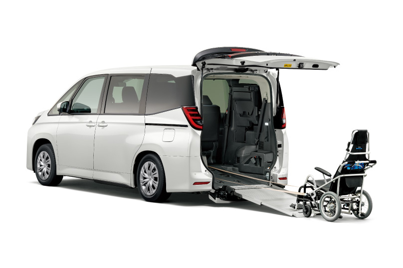 ノア・ヴォクシー詳細 車いす仕様車（スロープタイプ）| 福祉車両