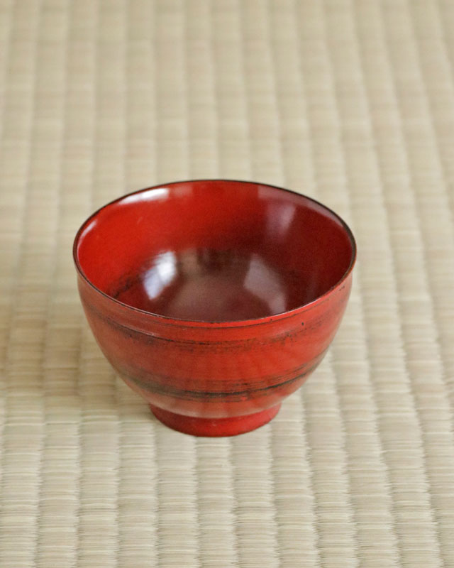 砥部焼の和食器 香川漆器の汁椀 【砥部工房 からくさ】