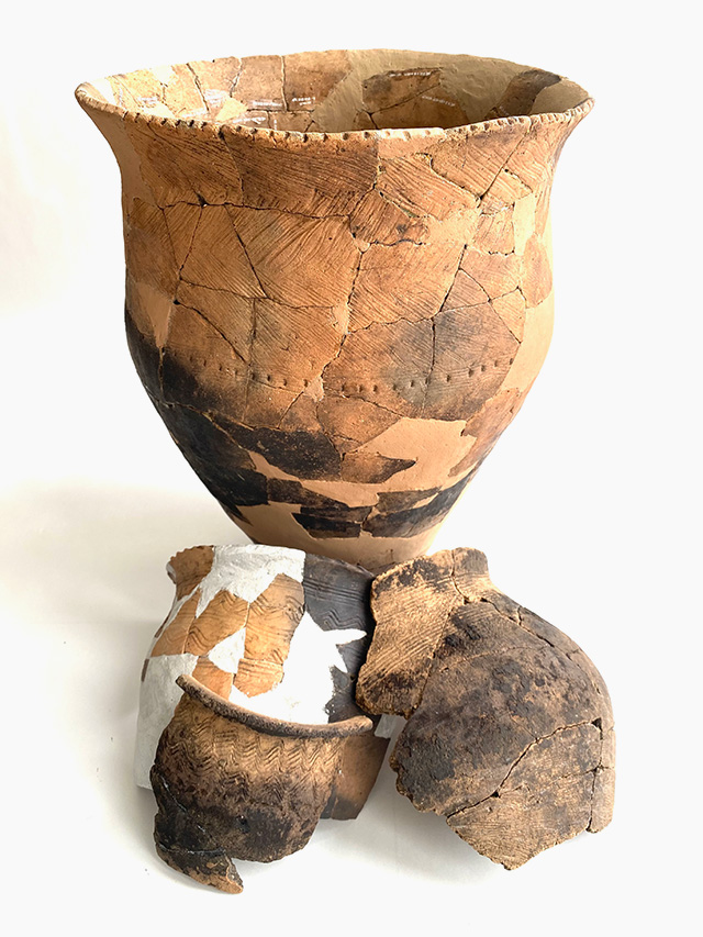 HAKKAKE展示 弥生時代の甕（かめ） 城之古遺跡 – 十日町市博物館