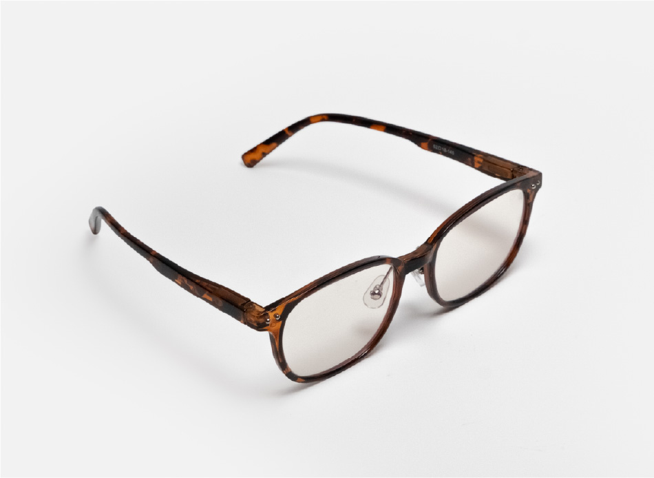 ナイトグラスLED スマート | 商品情報 - メガネレンズメーカー 東海