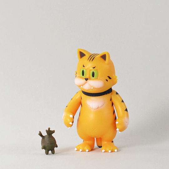 ソフビ製モズクパイセン (タイガー) | 多肉植物・特別な鉢の販売