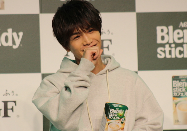 岩田剛典が新CMで歌声披露！ 新境地に「ボーカルって大変なんだな