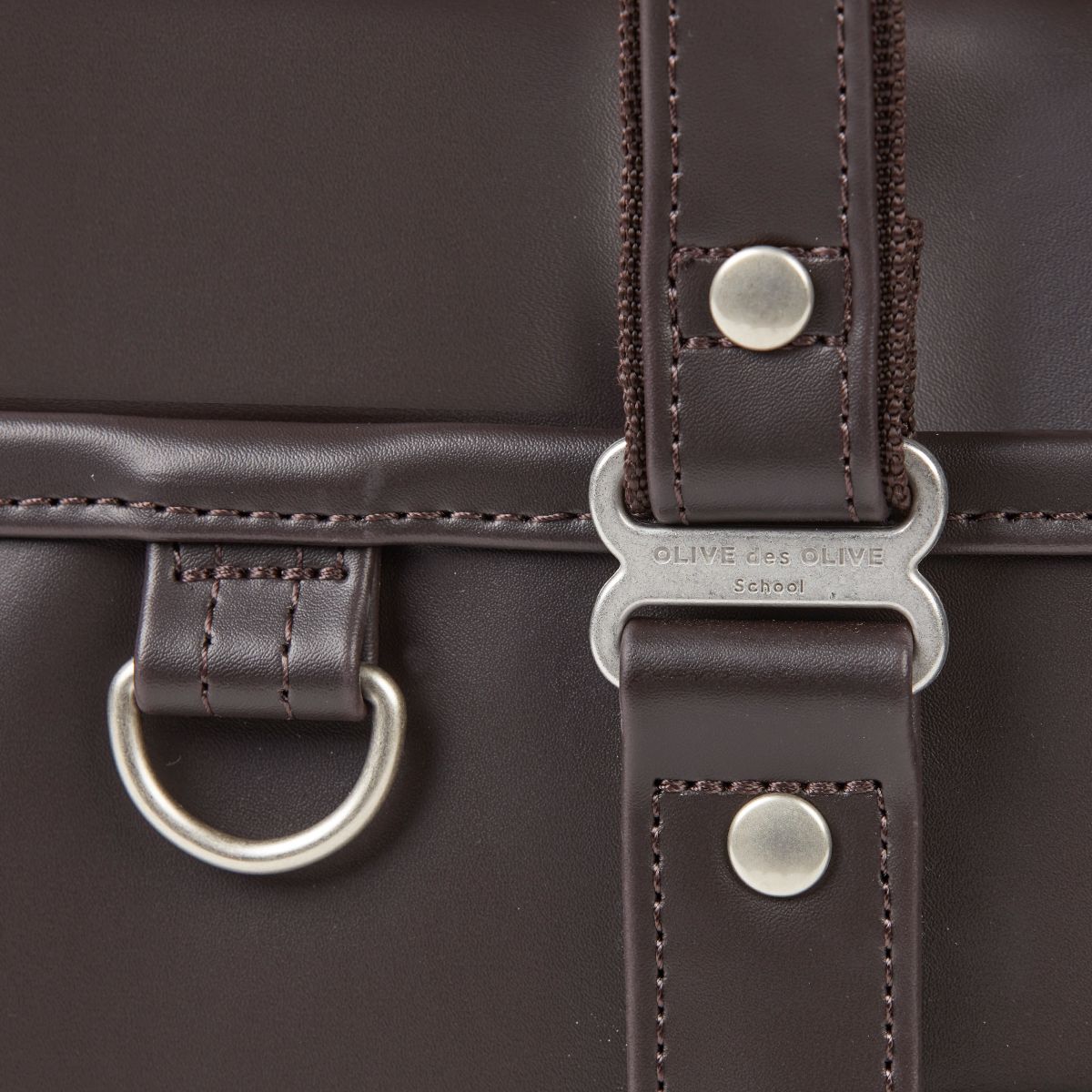 公式ショップ限定】クラウン刺繍 合皮スクールバッグ