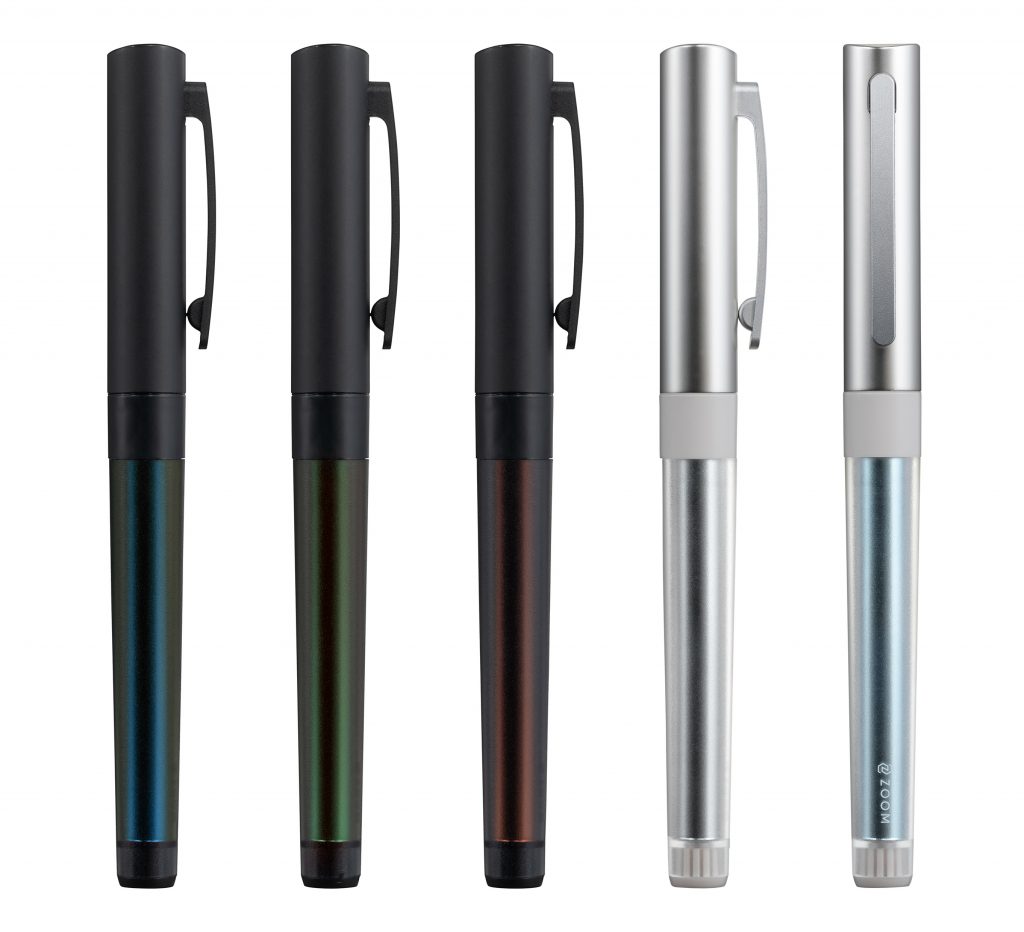 変幻する半透明ボディ キャップ式ペンに新たなスタイルを提案する