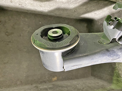 トーションビームピロ