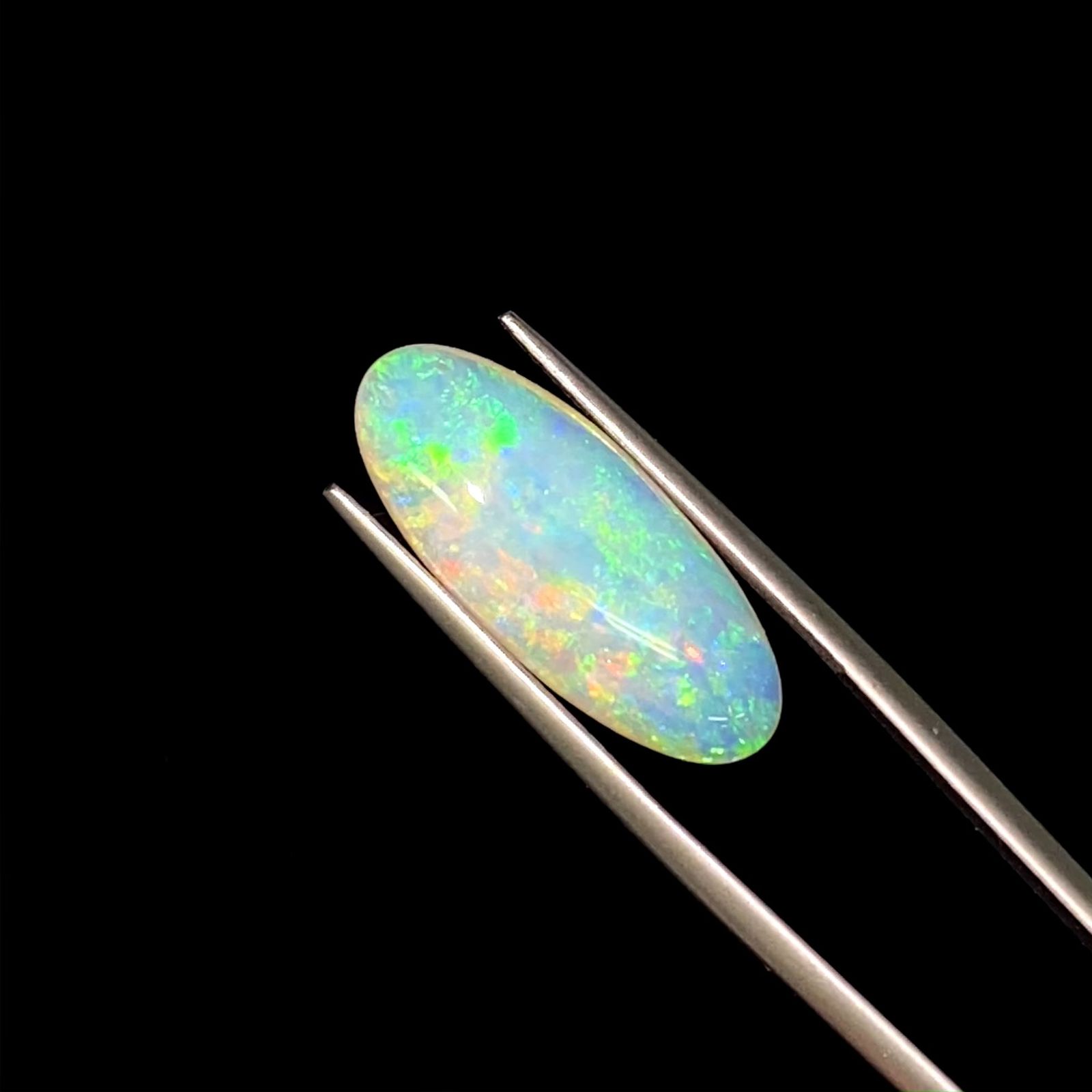 クリスタルオパール(宝石名オパール)オーストラリア産 ソ付(彩珠