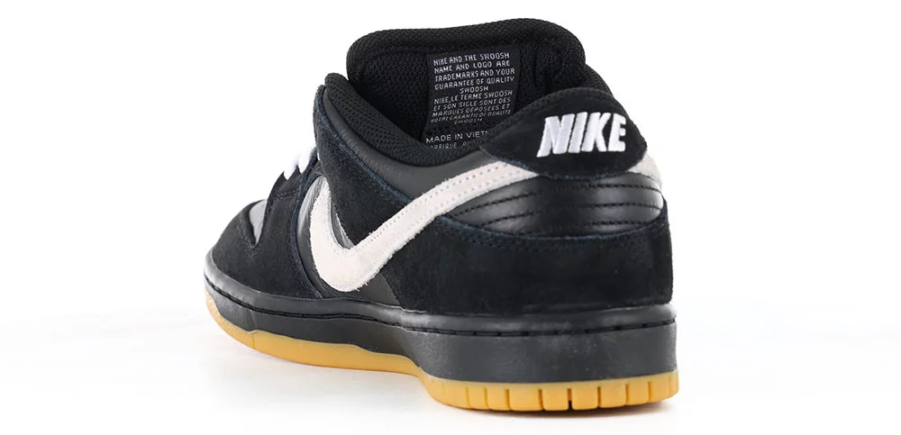 Nike SB Dunk Low Pro SB Skate Shoes - black/white-black-black-gum