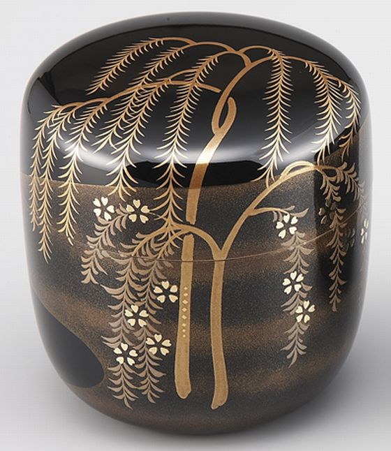 51・2.4棗 しだれ桜蒔絵 363,000円（税込） | 輪島塗の塗師屋 輪島漆器