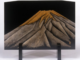衝立 富士山蒔絵 | 輪島塗の塗師屋 輪島漆器大雅堂（公式サイト）