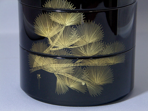 三段重箱（丸小） 松風沈金 192,500円（税込） | 輪島塗の塗師屋 輪島