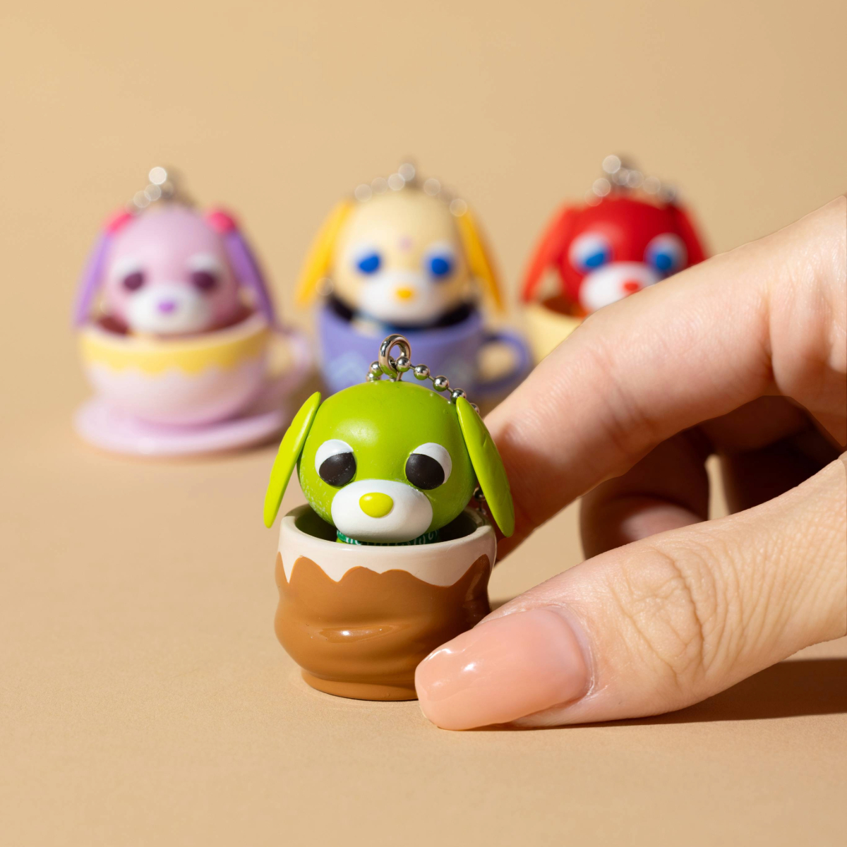 お茶犬 カップinフィギュアマスコット｜商品情報｜タカラトミーアーツ