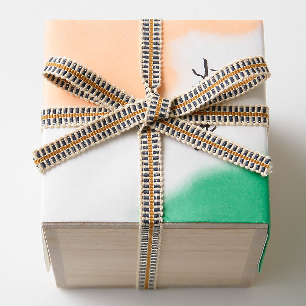 小松こんぶ 桐箱1本入 季節の掛け紙 | 商品詳細 | 高島屋オンラインストア