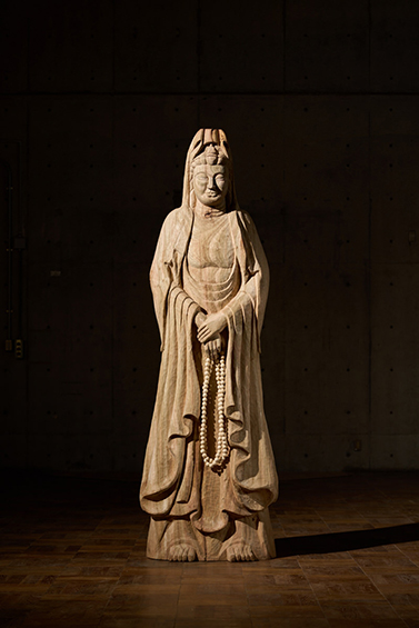 YANG Tianyu 《木造持珠観音菩薩》 | 多摩美術大学