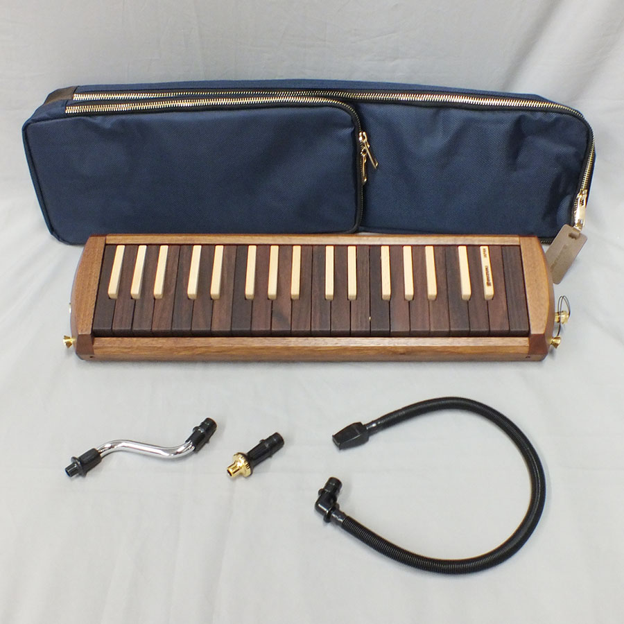 SUZUKI W-37C [メロディオン/アルト37鍵] 【鍵盤ハーモニカ】 - 谷口楽器