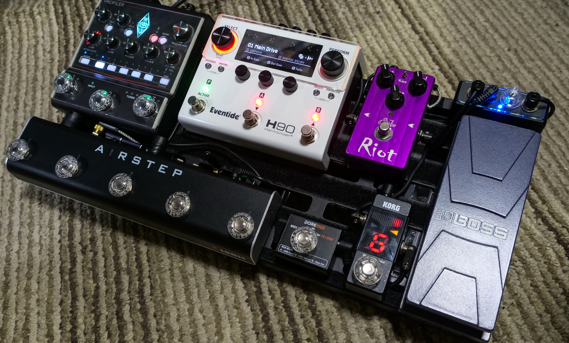 ライブ用の新しいエフェクターボード | tapgym's playlog