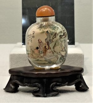 内絵鼻煙壷 | 学芸員室の雑記帳 | 帝国データバンク史料館