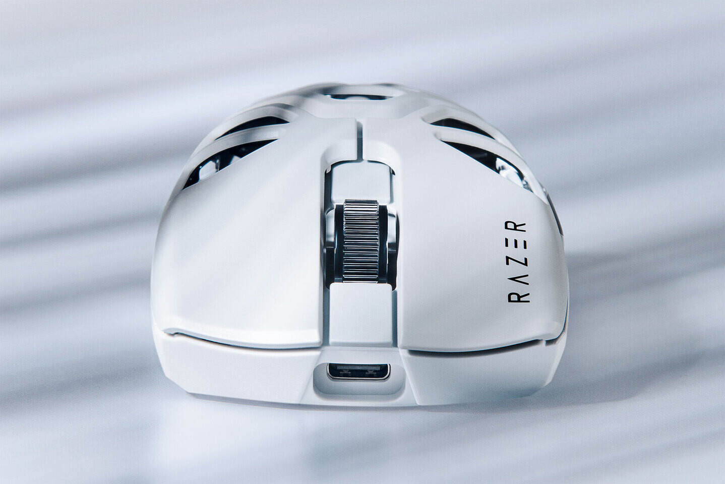 Razer Announces the Viper Mini Signature Edition in White for US