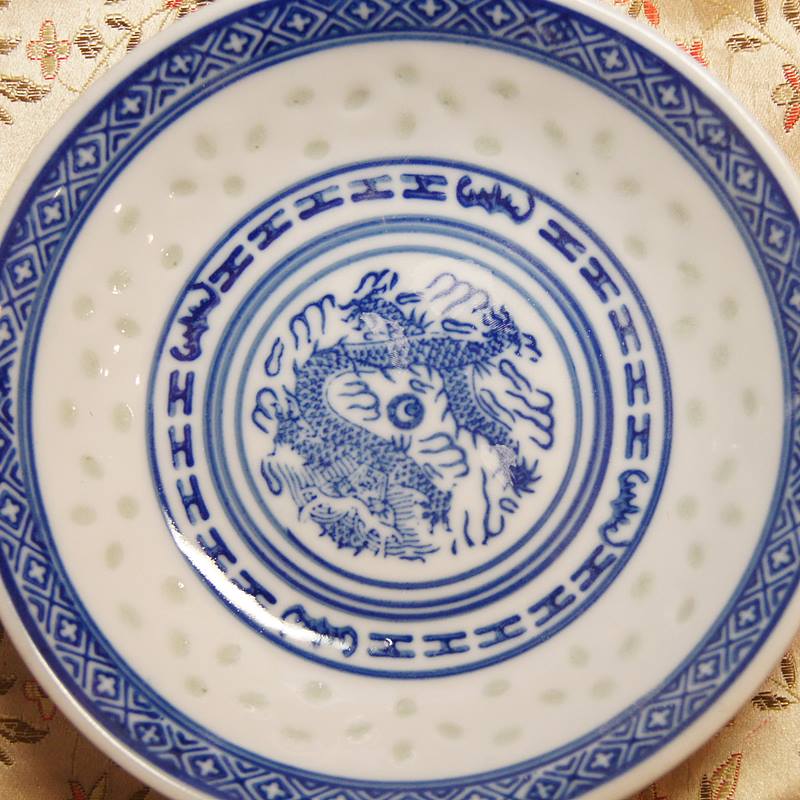 景徳鎮製 ホタル焼き 龍柄 反口五寸皿 大皿 No.23171105 - 横浜中華街