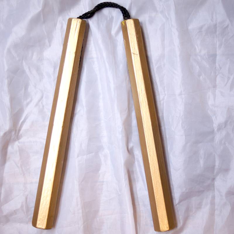 カンフー武具・木製 金色塗装 八角型 ロングヌンチャク 紐製 琉球伝統