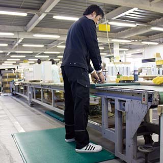 テラクッション 極厚 グレー 900×1500 | 株式会社テラモト