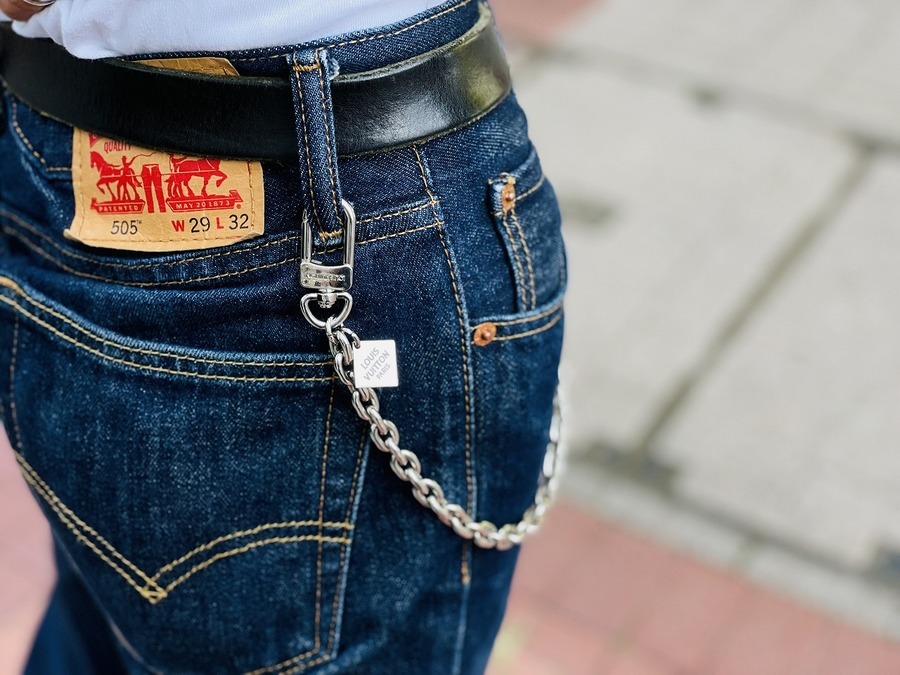 LOUIS VUITTON /ルイ ヴィトンよりウォレットチェーン/シェンヌアノ