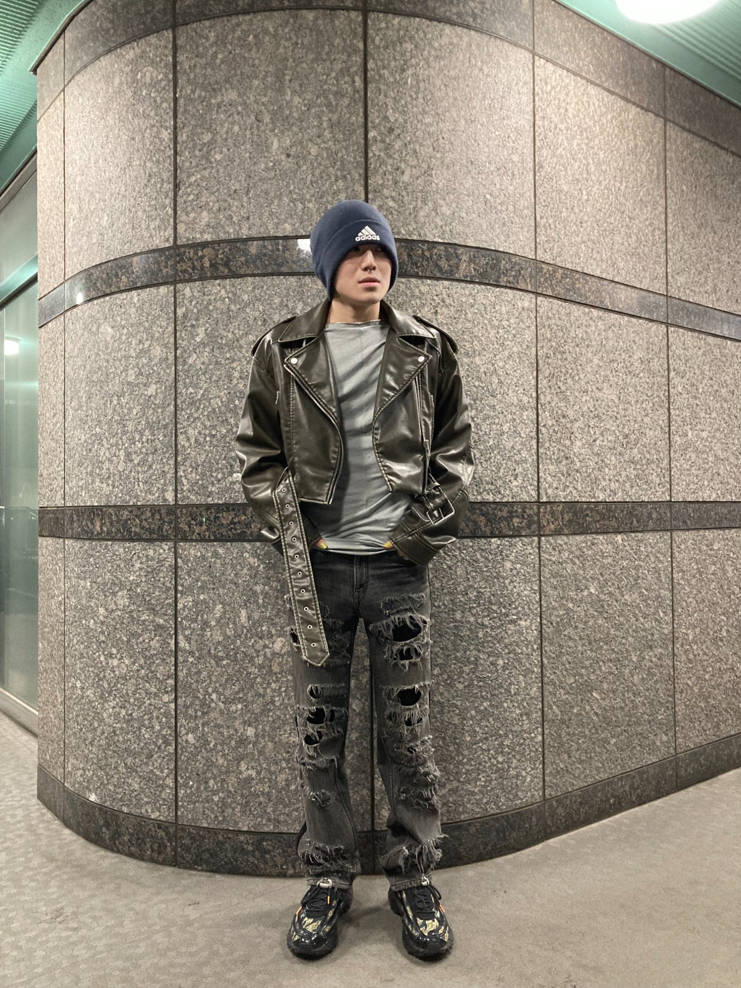 UNDERCOVER】02AW魔女期よりダメージ加工レイヤードデニムパンツを使用