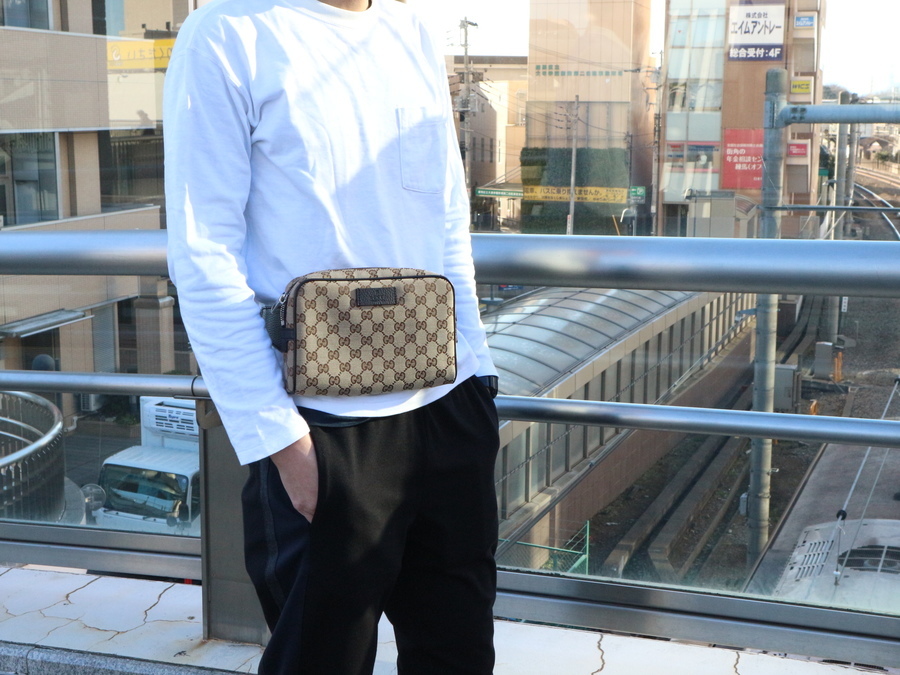 美品【GUCCI／グッチ】GGキャンバス柄のウエストボディバッグが入荷
