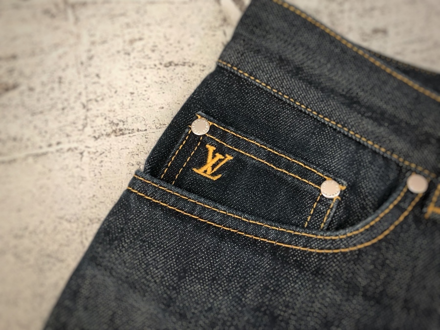 LOUIS VUITTON／ルイ ヴィトン】よりモノグラム刺繍デニムパンツ入荷