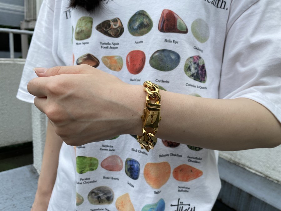 ラグジュアリーブランド【Saint Laurent Paris/サンローランパリ】より