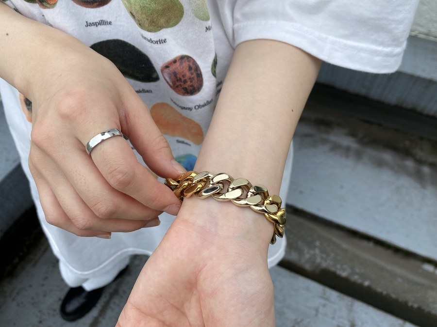 ラグジュアリーブランド【Saint Laurent Paris/サンローランパリ】より